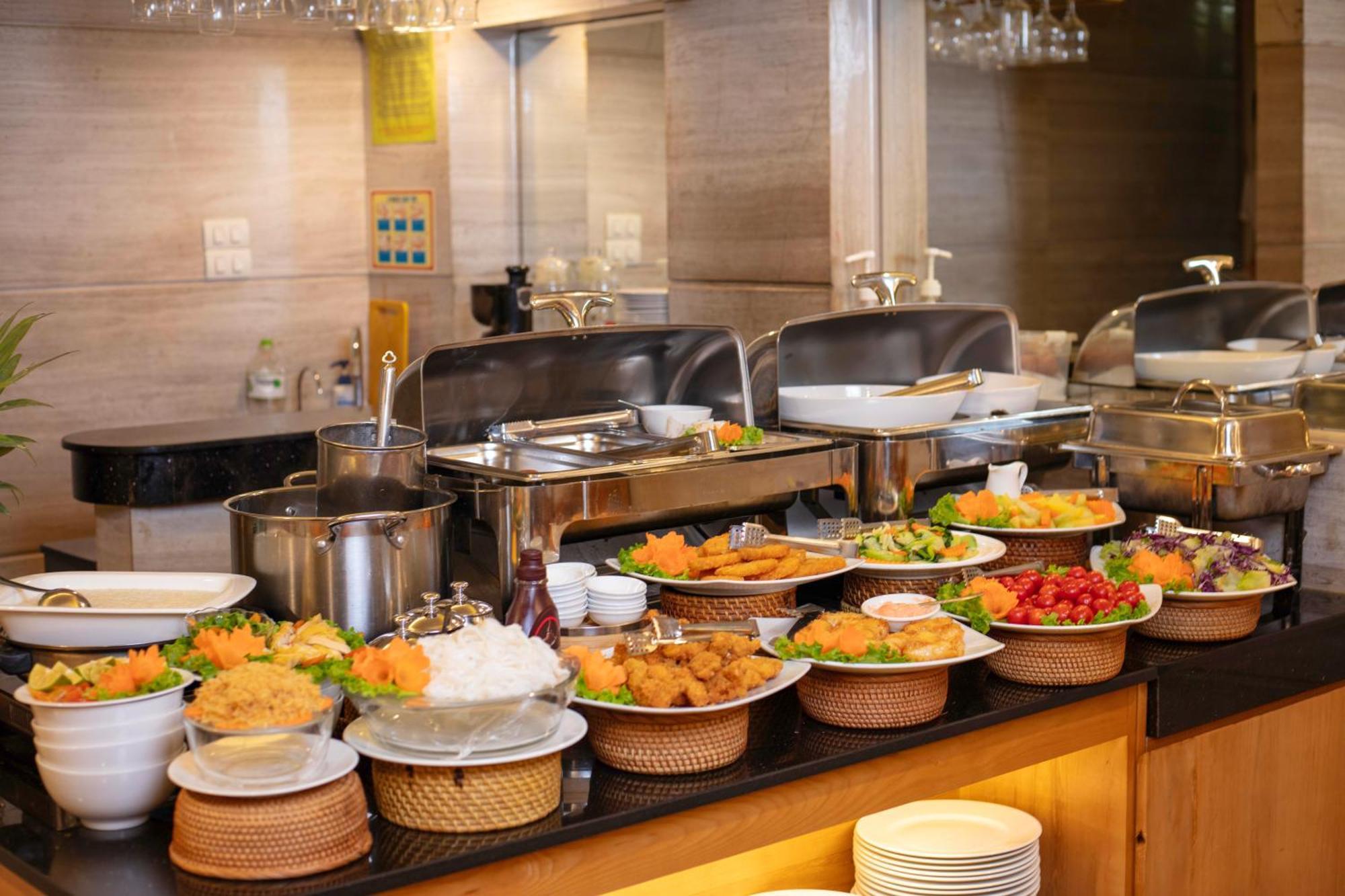 Hanoi Sky Hotel Екстер'єр фото