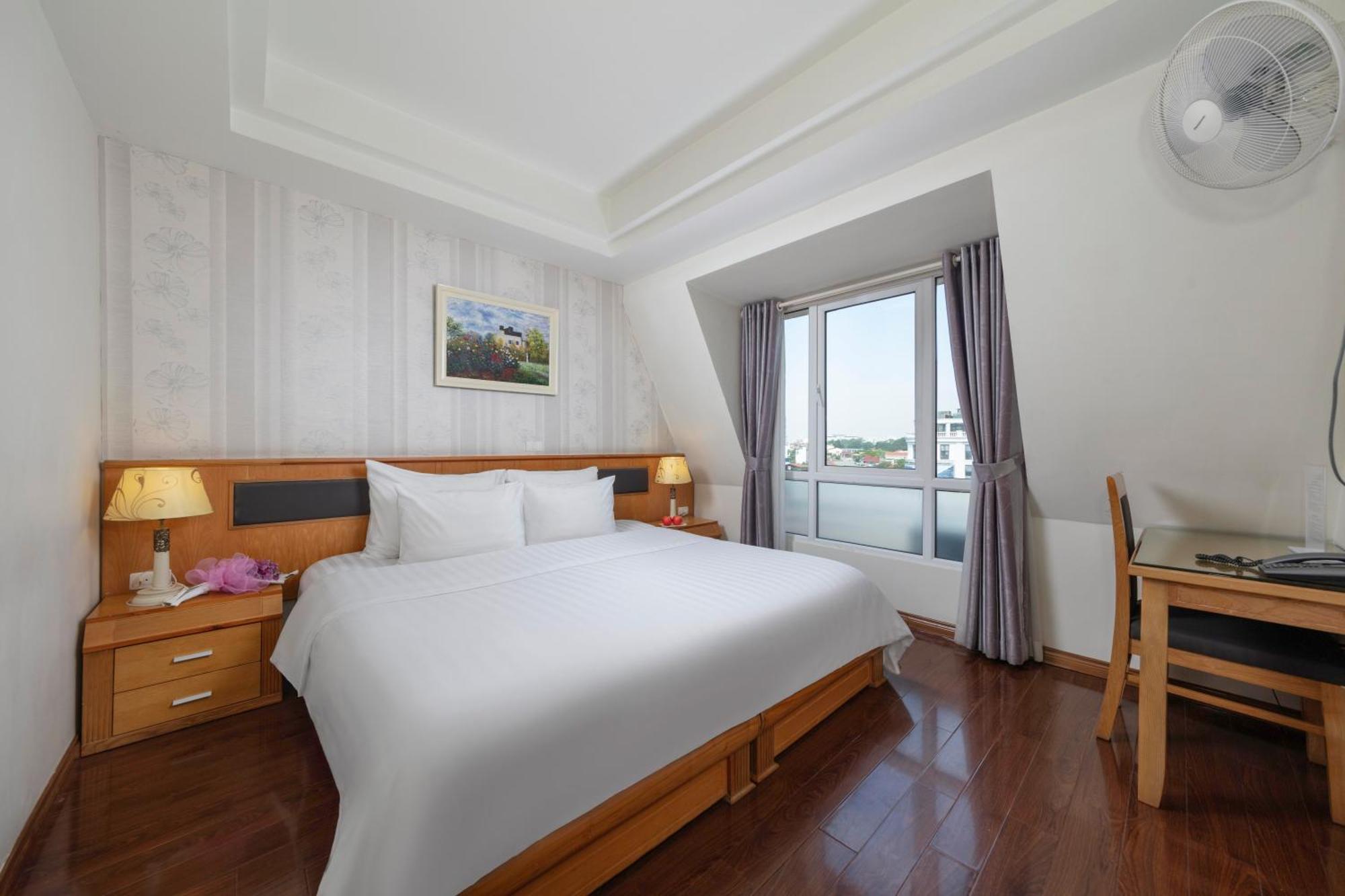 Hanoi Sky Hotel Екстер'єр фото